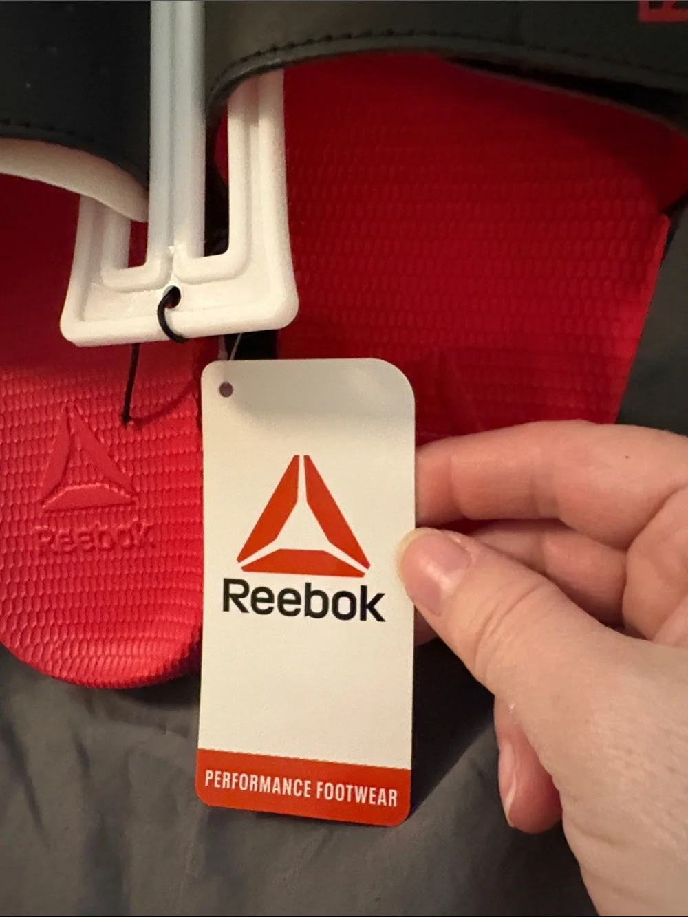 Reebok Black Strap Red Footbed Slide Sandals boys size 2 NWT sku SDR